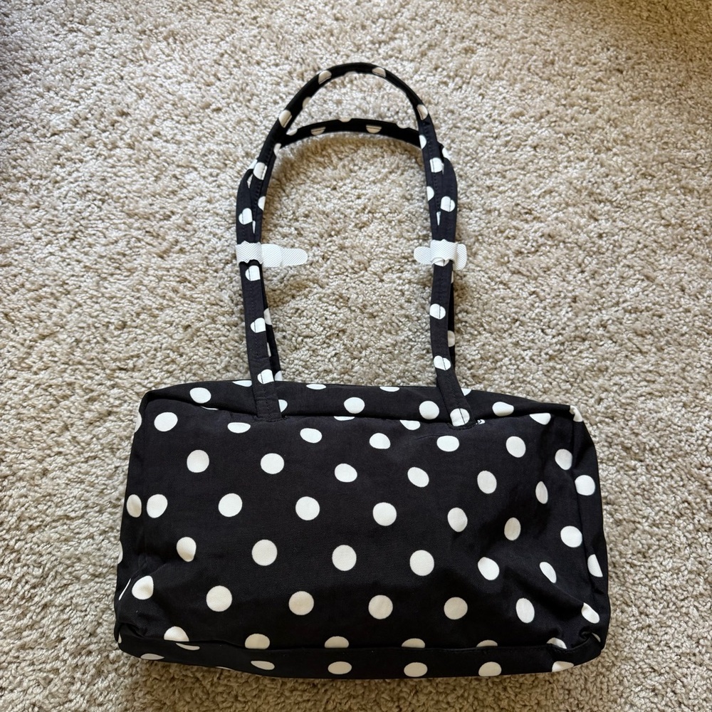 Baggu Regular Nylon Bowler Bag - Black Polka Dot (UO Exclusive) - Picture 3 of 7